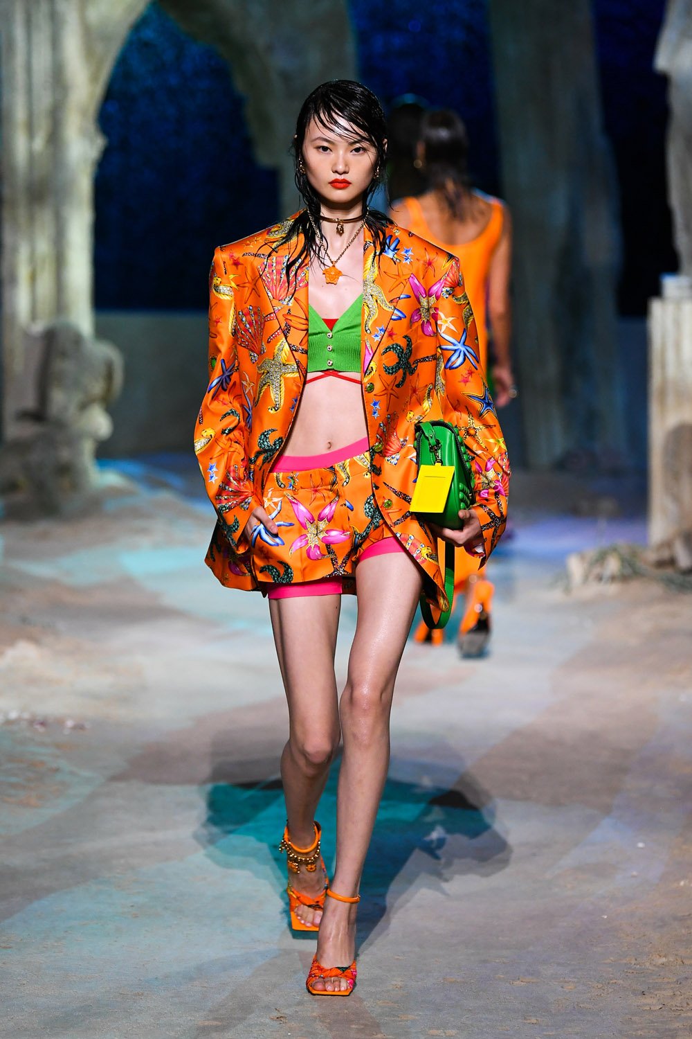 I colori Fluo 2021: la tendenza è il Fluo per la primavera estate 2021